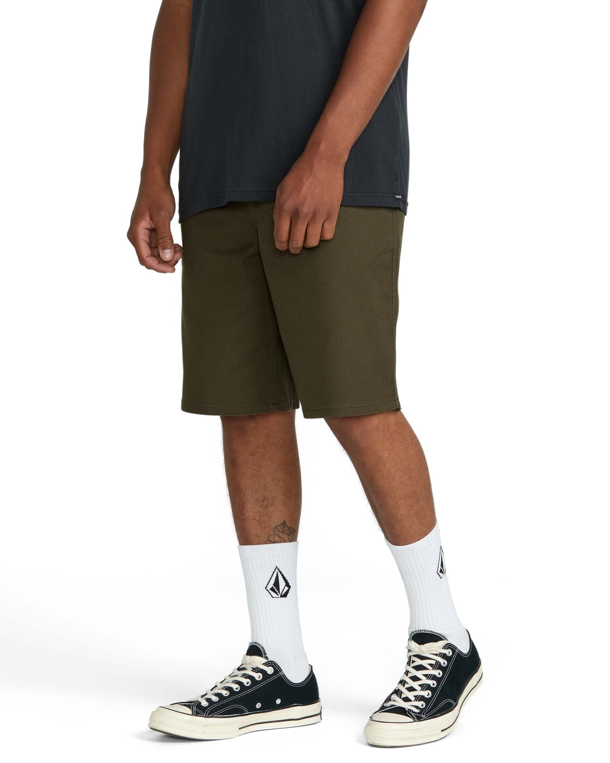 Men's Billow Shorts 22 - Image 3